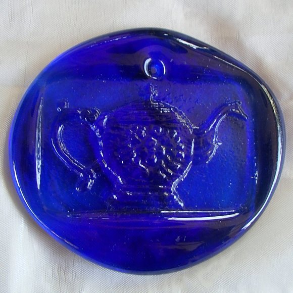 Colette Glass Designs Teapot Window Suncatcher Lead Crystal Ornament Cobalt Blue - Picture 1 of 7